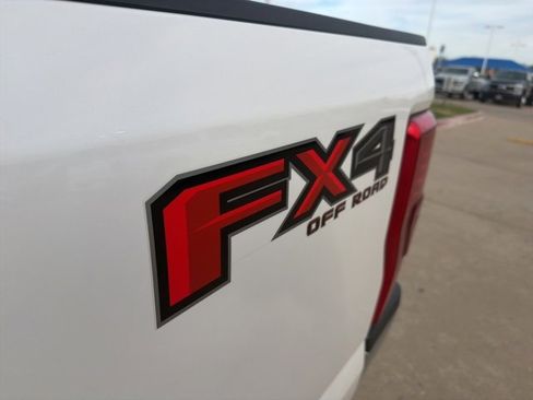 Used 2019 Ford F250 Lariat w/ Lariat Ultimate Package image 6