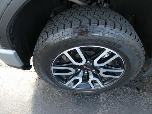 Certified 2024 GMC Sierra 1500 AT4 w/ Technology Package image 13