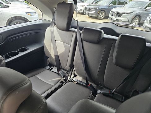 Used 2018 Honda Odyssey EX-L image 20