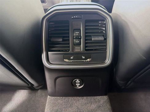 Used 2021 Porsche Macan GTS image 22