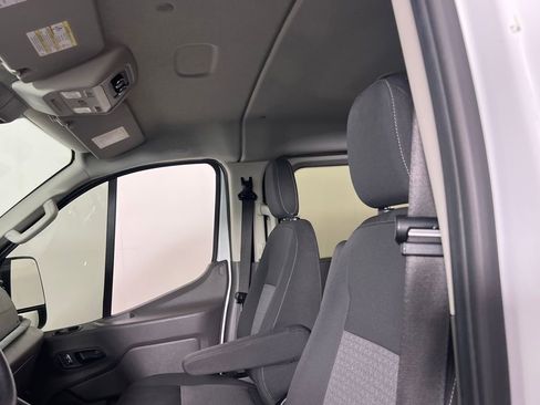 Used 2023 Ford Transit 350 XLT image 23