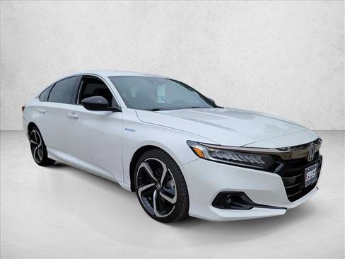 Used 2022 Honda Accord Sport image 3