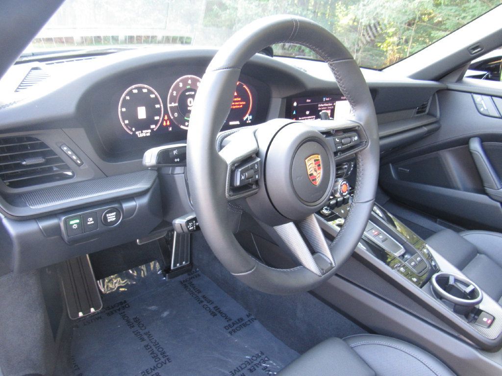 Certified 2026 Porsche 911 Targa 4 GTS AWD/4WD image 4