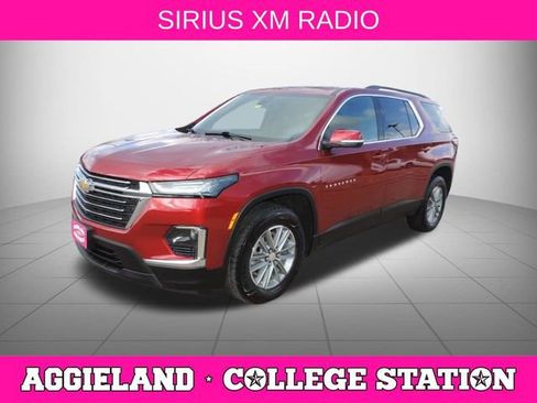 Used 2023 Chevrolet Traverse LT image 8