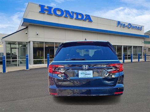 Used 2023 Honda Odyssey Sport image 5