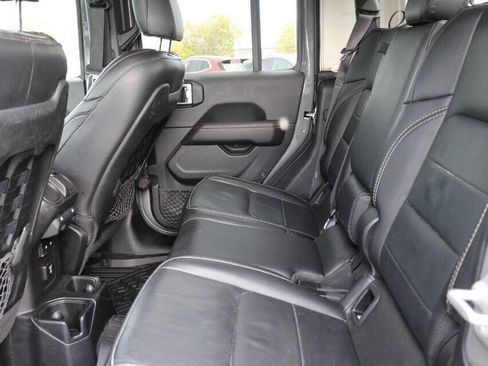 Used 2021 Jeep Gladiator Mojave image 16