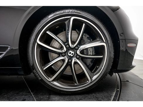 Certified 2022 Bentley Continental GT AWD/4WD image 19