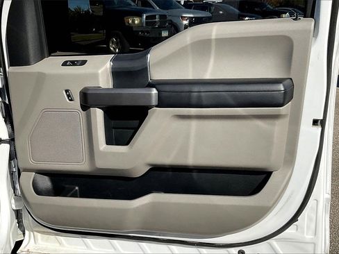 Used 2020 Ford F150 XLT w/ Trailer Tow Package image 23