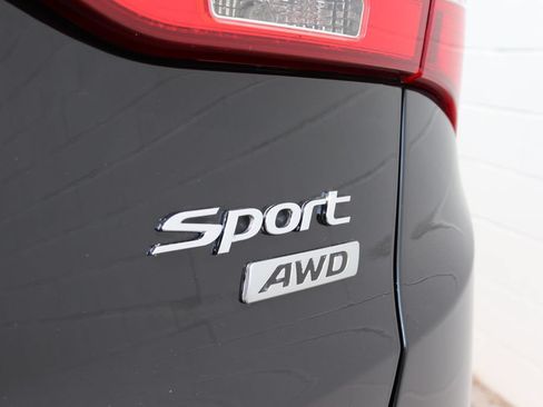 Used 2015 Hyundai Santa Fe Sport AWD/4WD image 32