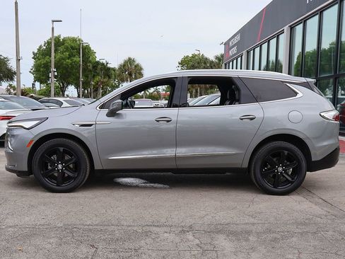 Used 2023 Buick Enclave Essence w/ Sport Touring Edition FWD image 17