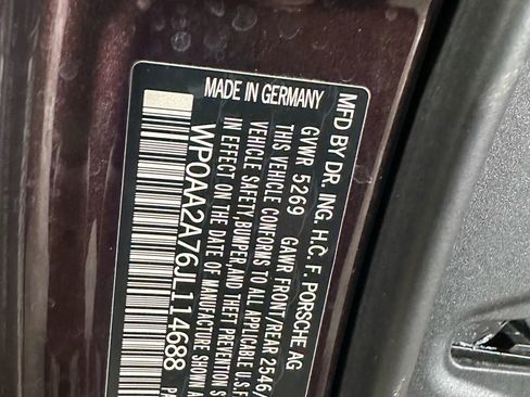 Used 2018 Porsche Panamera w/ Premium Package Plus image 39