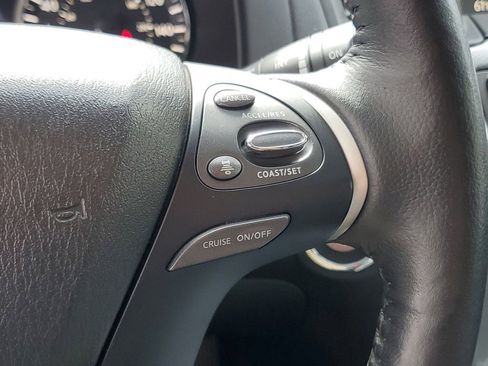 Used 2019 Nissan Pathfinder SL FWD image 22