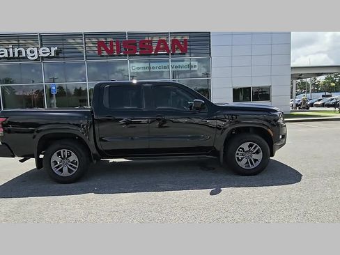 Used 2025 Nissan Frontier SV w/ SV Convenience Package AWD/4WD image 37