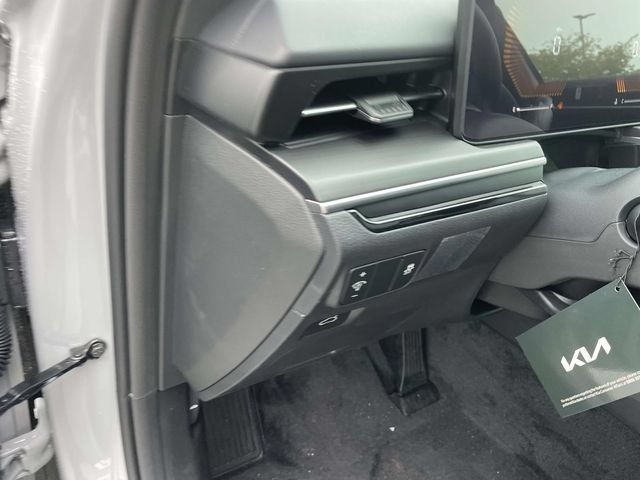 New 2026 Kia K5 GT-Line w/ GT-Line Premium Package AWD/4WD image 21