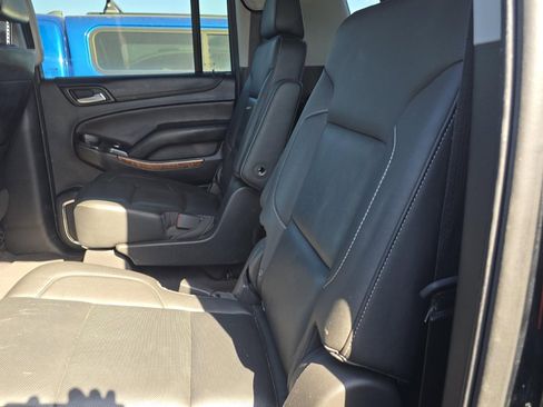 Used 2019 Chevrolet Suburban Premier image 5
