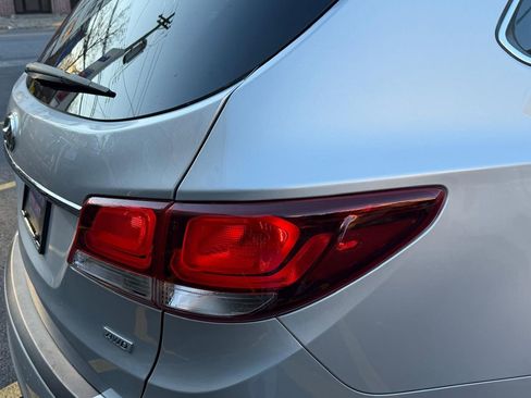 Used 2017 Hyundai Santa Fe SE image 18