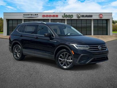 Used 2023 Volkswagen Tiguan SE