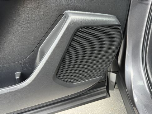 Used 2022 Toyota Highlander Platinum image 13