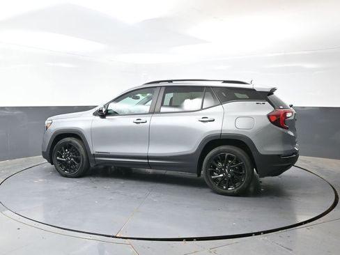 Used 2023 GMC Terrain SLE w/ Driver Convenience Package AWD/4WD image 11