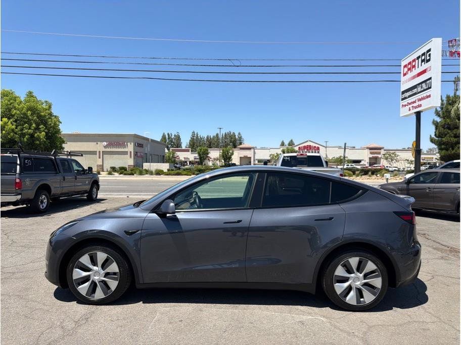 Used 2021 Tesla Model Y Long Range AWD/4WD image 18