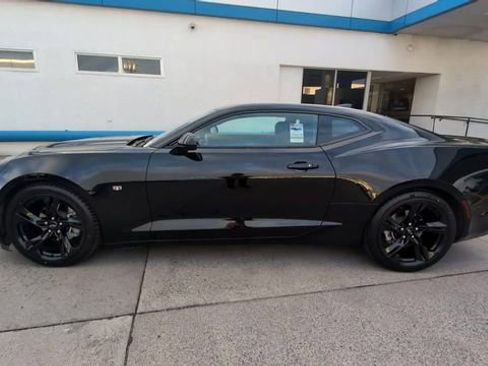 Used 2024 Chevrolet Camaro LT image 5