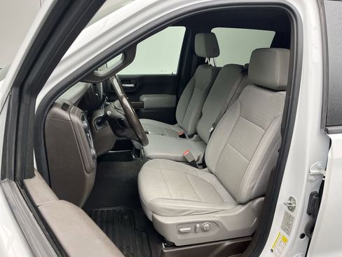 Used 2020 Chevrolet Silverado 1500 LT w/ Convenience Package image 8