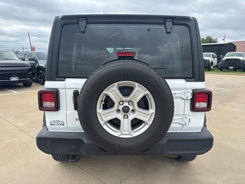 Used 2023 Jeep Wrangler Unlimited Sport AWD/4WD image 6