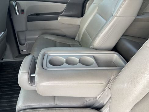 Used 2016 Honda Odyssey EX-L image 16