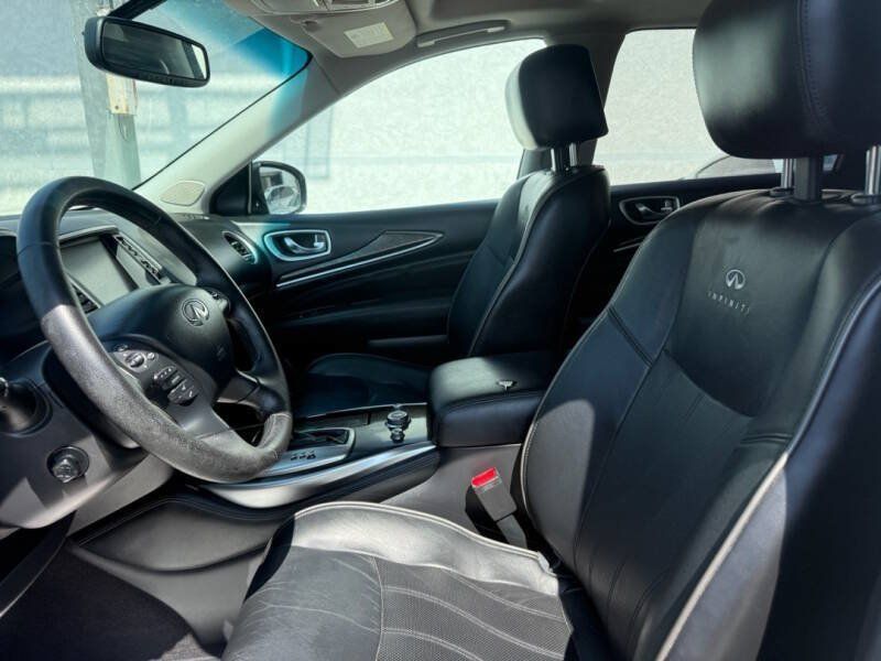 Used 2013 INFINITI JX35 AWD w/ Premium Pkg image 9