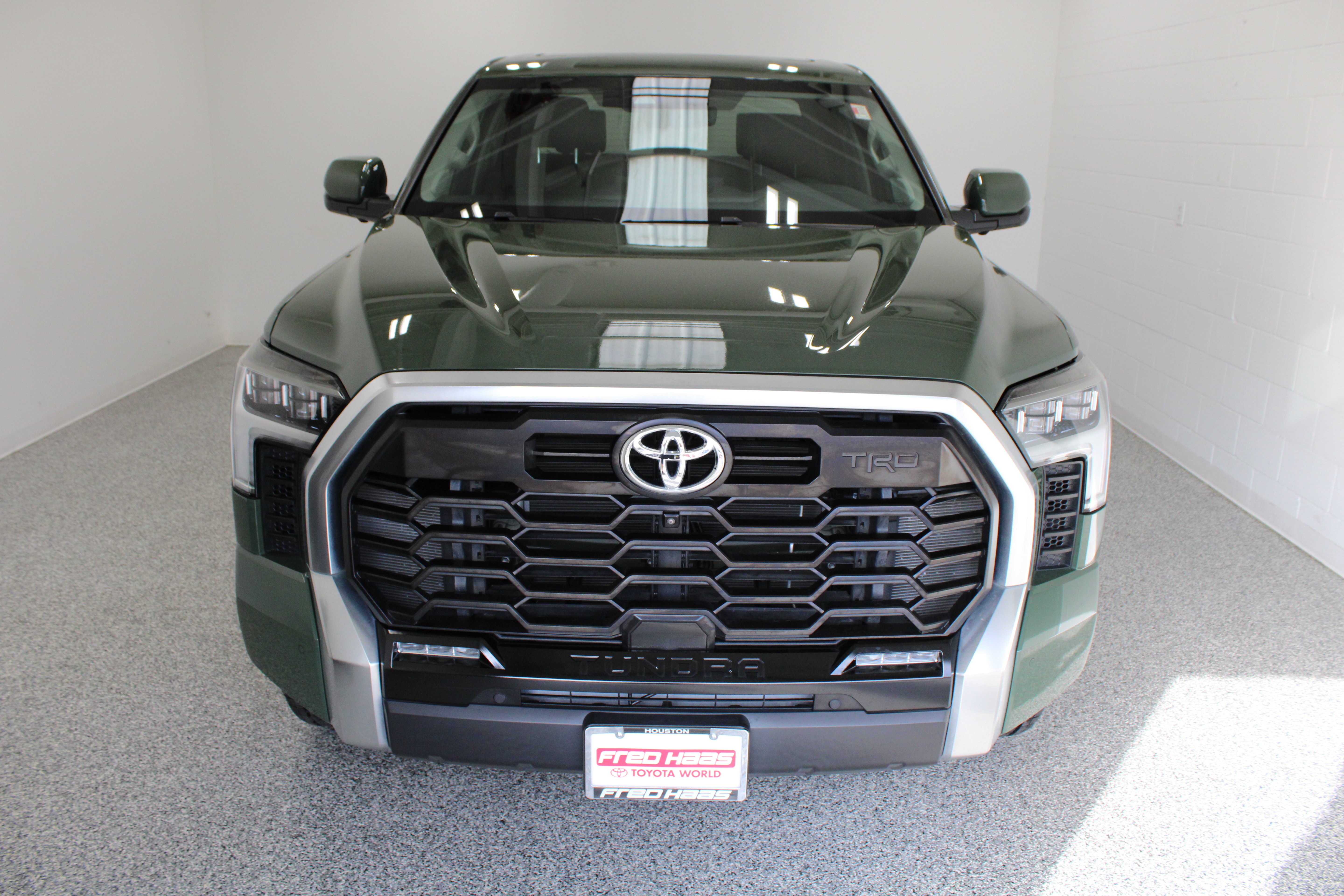 Used 2023 Toyota Tundra Limited w/ TRD Off-Road Package AWD/4WD image 3