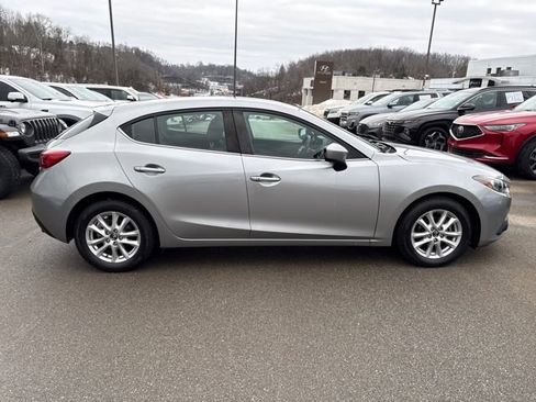 Used 2015 MAZDA MAZDA3 i Touring w/ Technology Package image 6