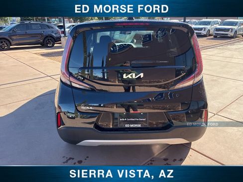 Used 2025 Kia Soul LX FWD image 7