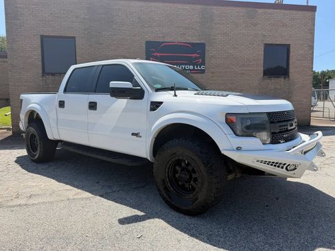 Used 2014 Ford F150 Raptor w/ Equipment Group 801A Luxury AWD/4WD image 2
