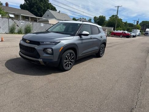 Certified 2021 Chevrolet TrailBlazer ACTIV w/ Technology Package FWD image 4