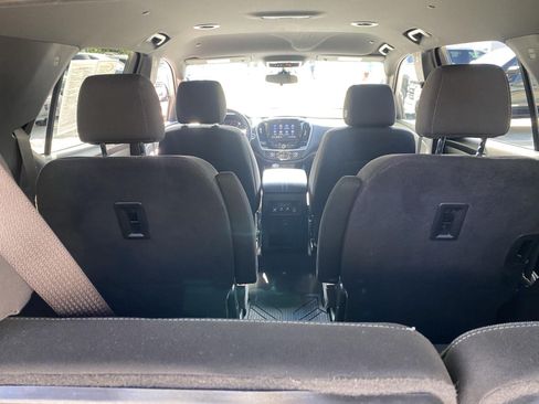 Used 2023 Chevrolet Traverse LT w/ LPO, Floor Liner Package AWD/4WD image 15