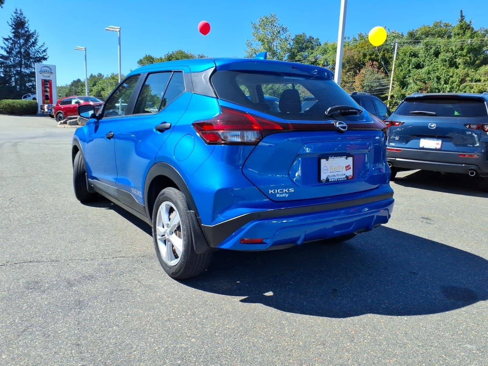 Used 2023 Nissan Kicks S FWD image 7