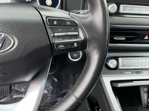 Certified 2022 Hyundai Kona Limited image 22