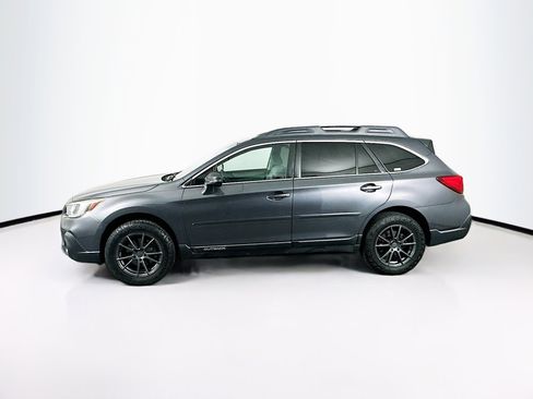 Used 2018 Subaru Outback 2.5i Premium AWD/4WD image 4