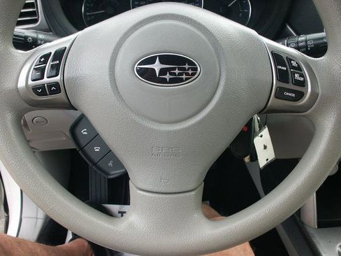 Used 2011 Subaru Forester 2.5X Premium image 9