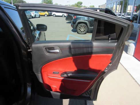 Used 2020 Dodge Charger Scat Pack w/ Dynamics Package RWD image 14
