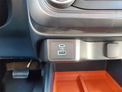 Used 2022 Ford Maverick XLT image 24