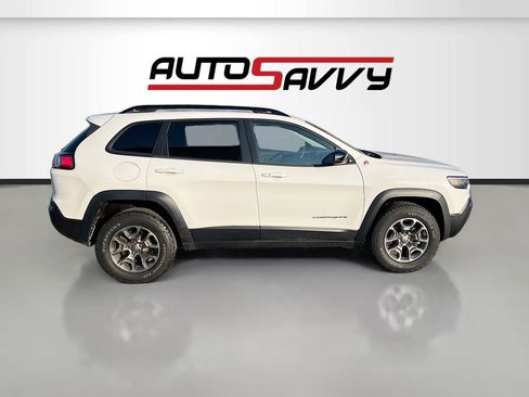 Used 2022 Jeep Cherokee Trailhawk image 8