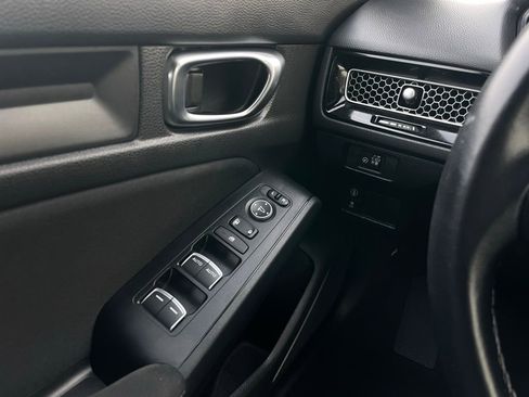 Certified 2024 Honda Civic Sport image 18