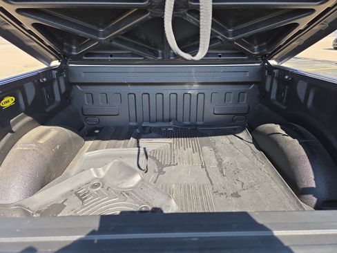 Used 2019 Ford F150 Platinum image 9