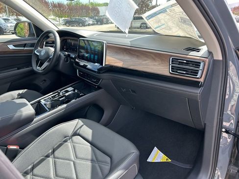New 2026 Volkswagen Atlas SE FWD image 45