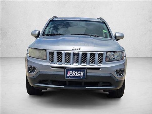 Used 2015 Jeep Compass High Altitude FWD image 3