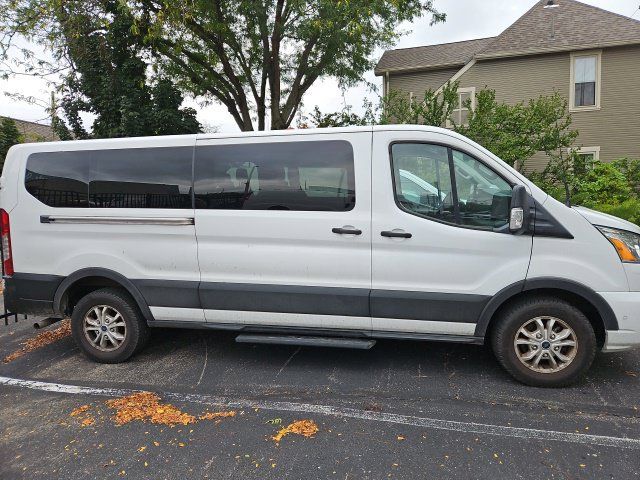 Used 2021 Ford Transit 350 XLT RWD image 2