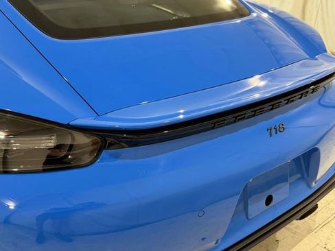 Used 2025 Porsche 718 Cayman GTS RWD image 12