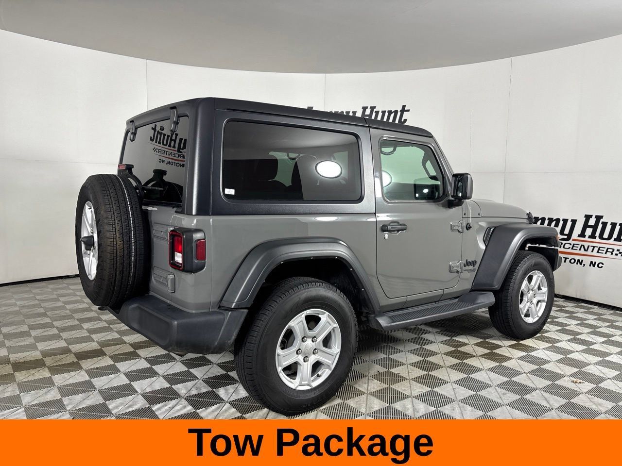 Used 2021 Jeep Wrangler Sport AWD/4WD image 5