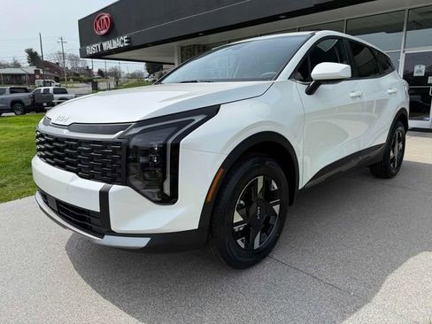 New 2026 Kia Sportage LX image 18